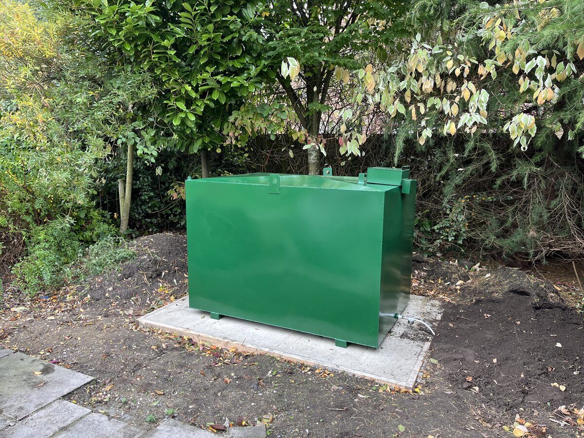 Steel tank installation Yorkshire